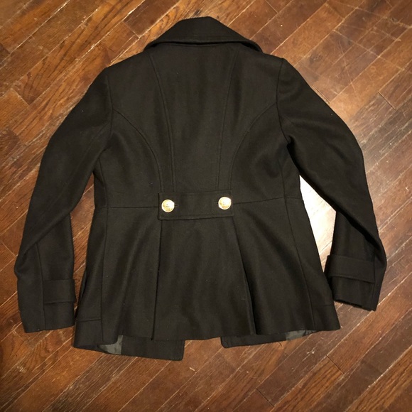 Micheal Kors Coat 🧥 - Picture 2 of 5